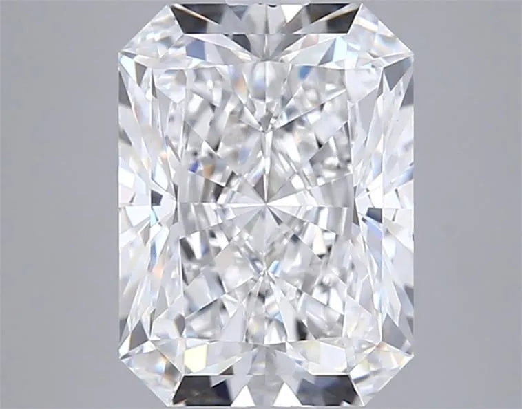 2.50ct Radiant Lab Grown Diamond (Colour D, Clarity IF, IGI Certified)