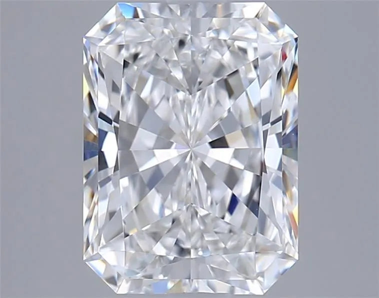 2.52ct Radiant Lab Grown Diamond (Colour E, Clarity VVS1, IGI Certified)