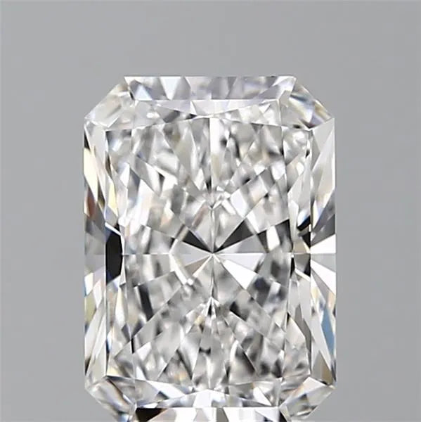 2.53ct Radiant Lab Grown Diamond (Colour E, Clarity VVS1, IGI Certified)
