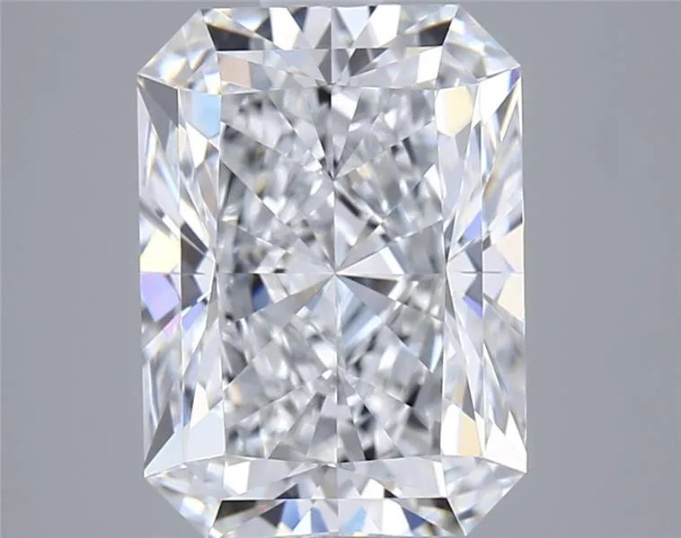 2.54ct Radiant Lab Grown Diamond (Colour E, Clarity VVS1, IGI Certified)