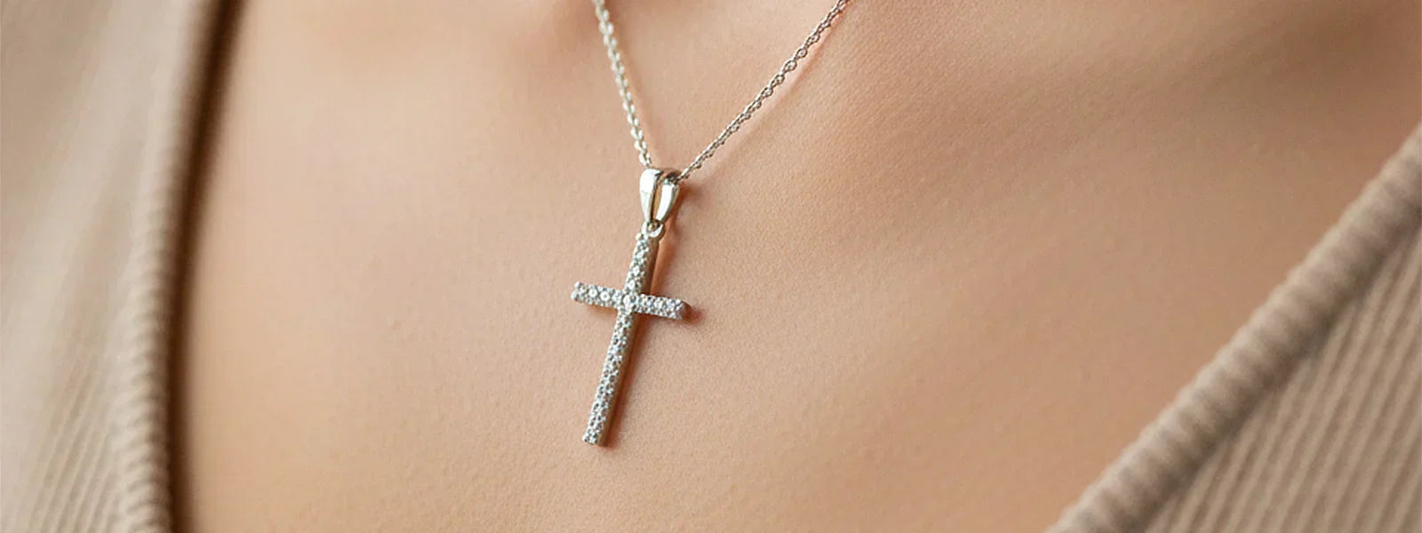 What Are Pavé Diamonds