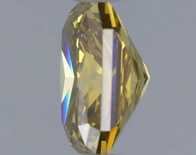 0.7 Carats RADIANT Diamond