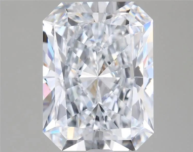 2.50ct Radiant Lab Grown Diamond (Colour E, Clarity VVS1, IGI Certified)