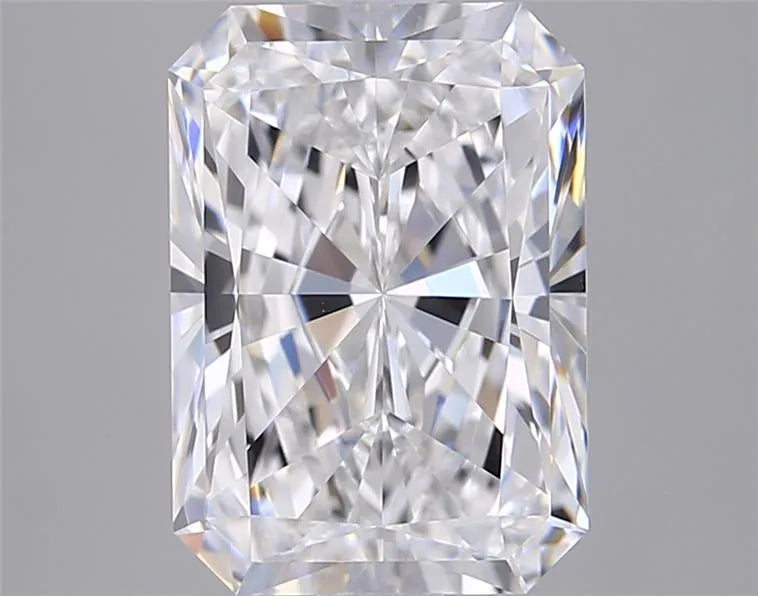2.53ct Radiant Lab Grown Diamond (Colour E, Clarity VVS1, IGI Certified)