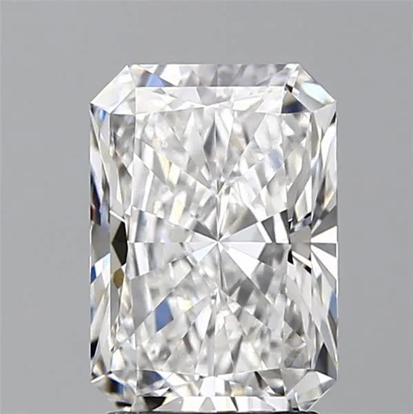 2.57ct Radiant Lab Grown Diamond (Colour E, Clarity VVS1, IGI Certified)